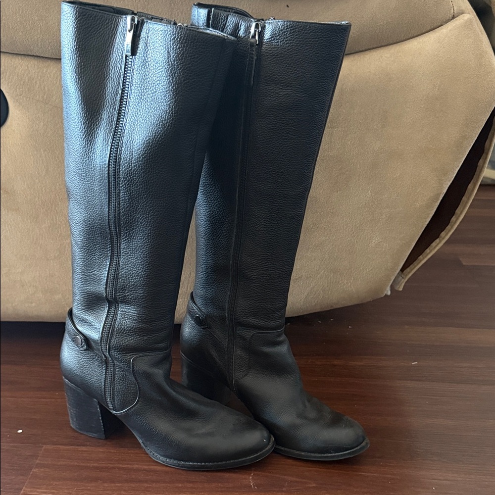 Elegant Black Leather Knee-High Boots